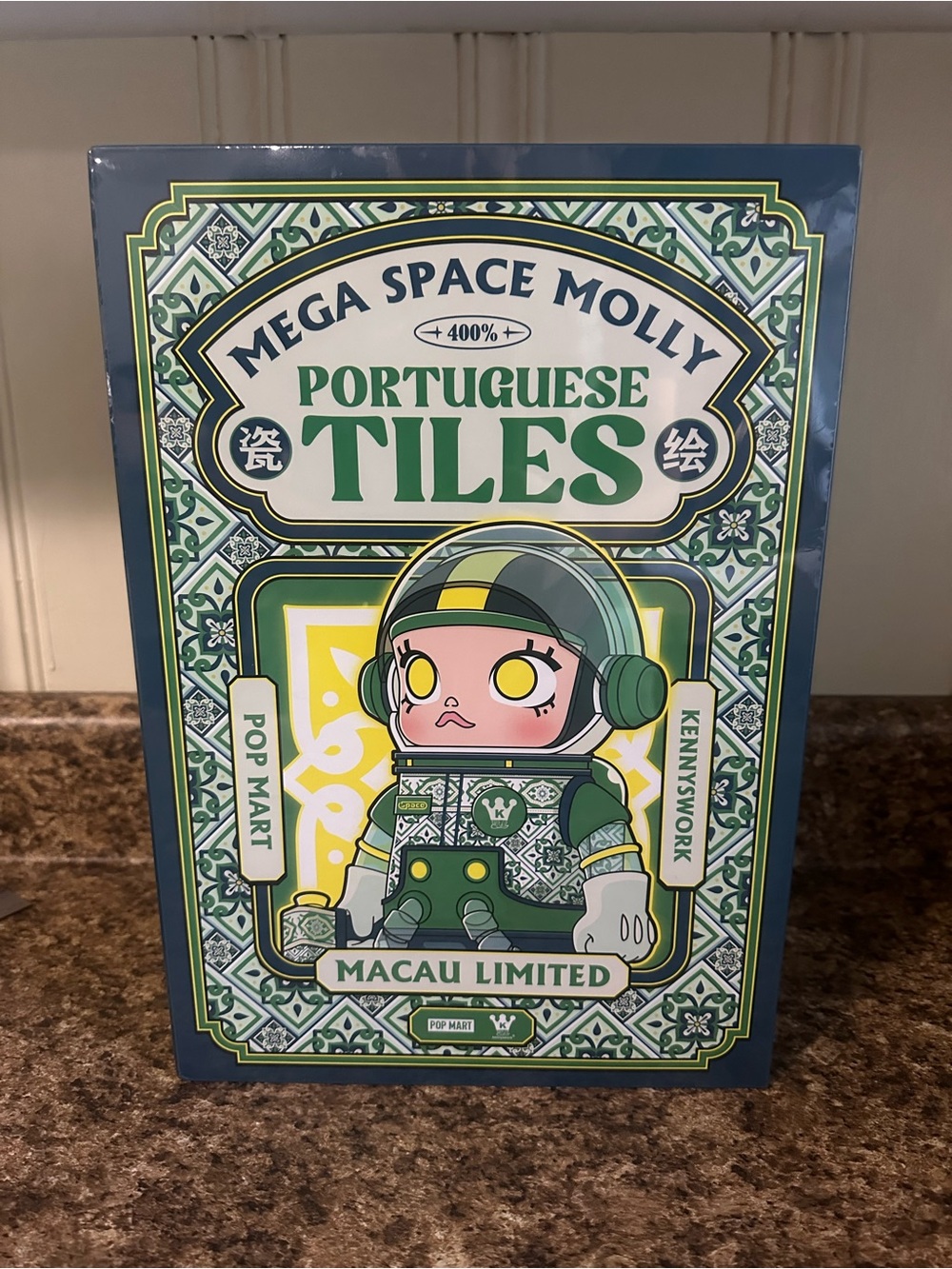 400% Mega Space Molly Portuguese Tiles